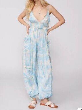 Urban Outfitters Out from Under Holden Baggy Cargo Romper Size small